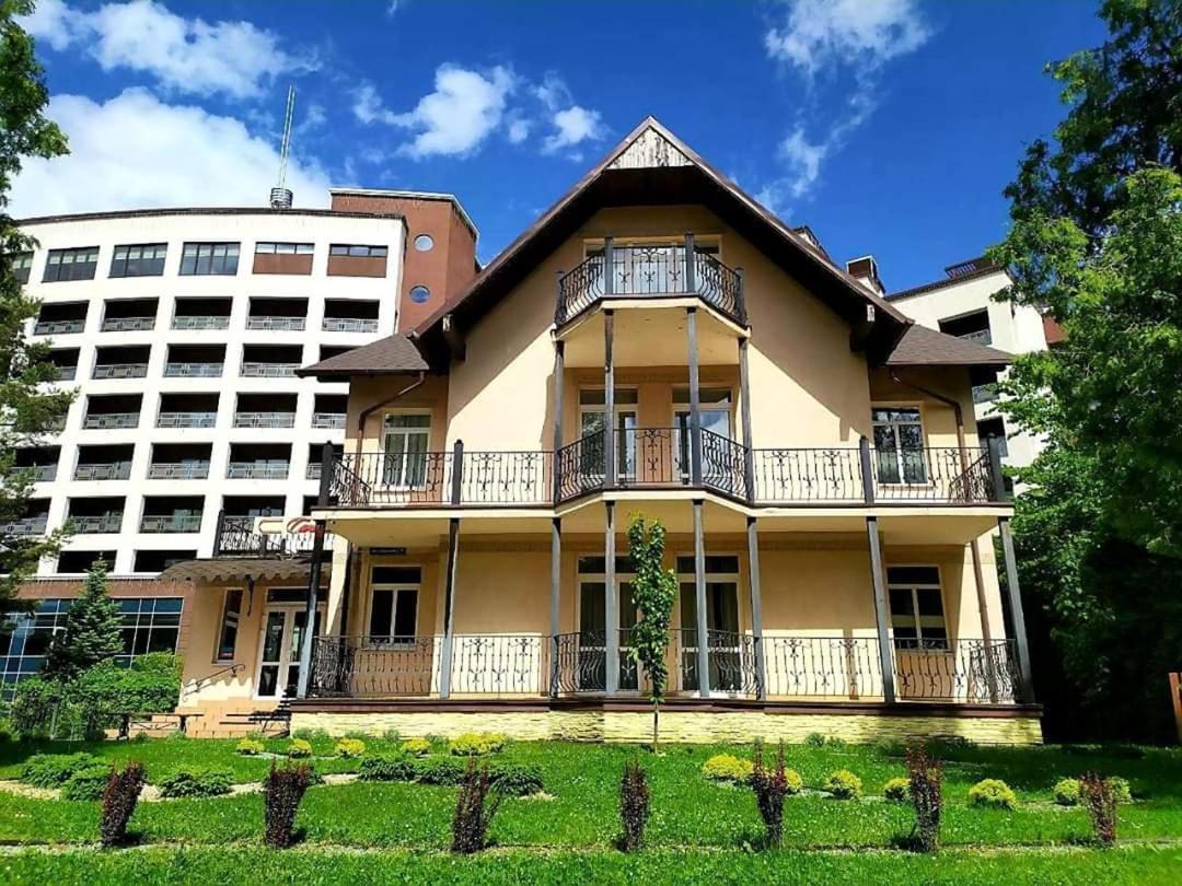 Hotel Sani Truskawiec Zewnętrze zdjęcie